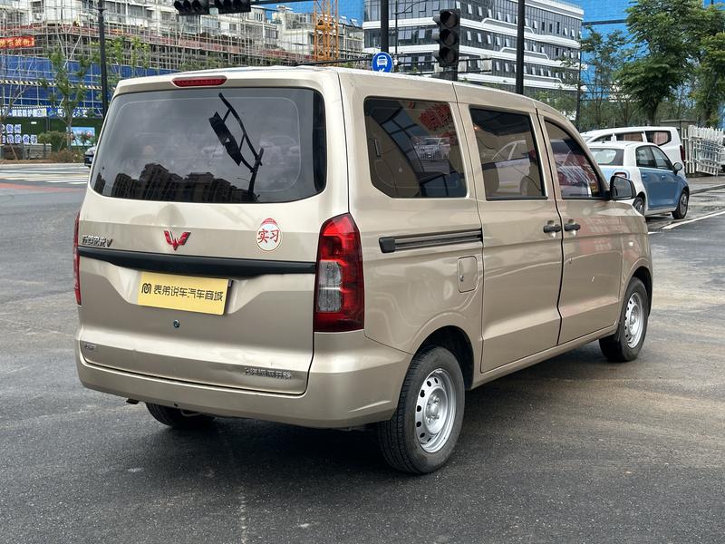Wuling Hongguang V, 2024 — фото 5 из 12