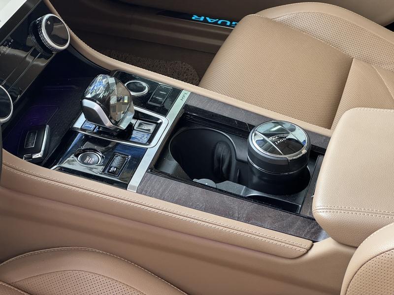Jaguar XF L, 2023 — фото 6 из 9