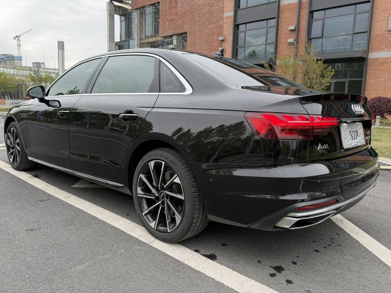 Audi A4L, 2021 — фото 3 из 12