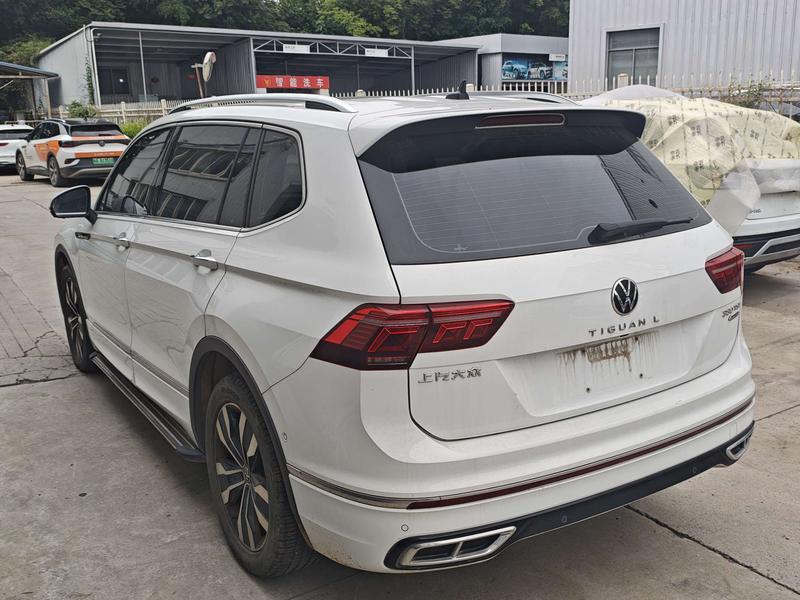 Volkswagen Tiguan L Pro, 2023 — фото 4 из 9
