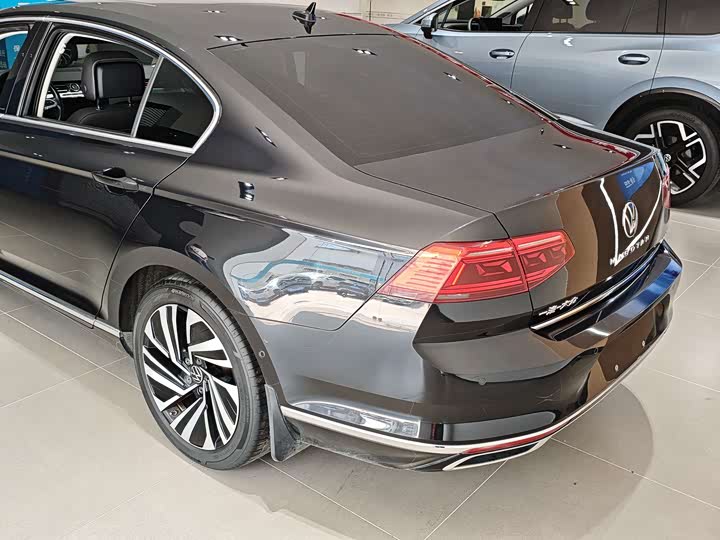 Volkswagen Magotan GTE Hybrid, 2024 — фото 3 из 9