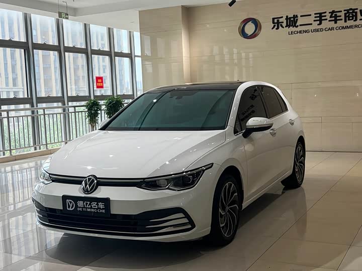 Volkswagen Golf, 2024 — купить в Белгороде под ключ