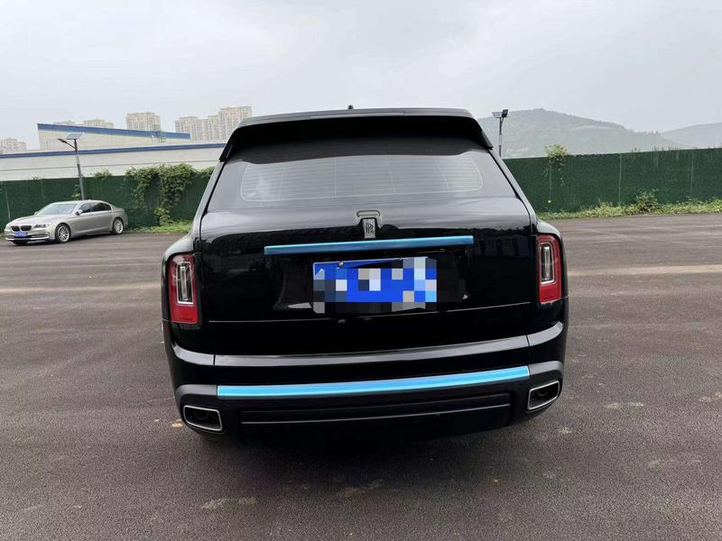 Rolls-Royce Cullinan, 2023 — фото 3 из 7