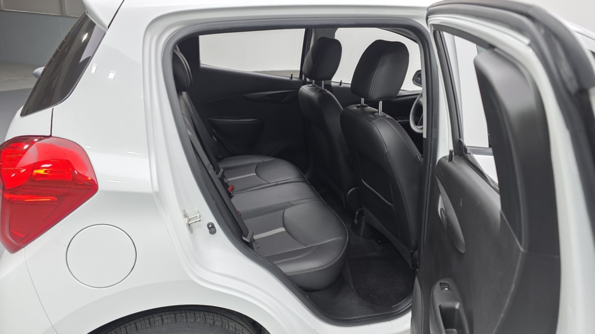 Chevrolet Spark, 2022 — фото 11 из 12