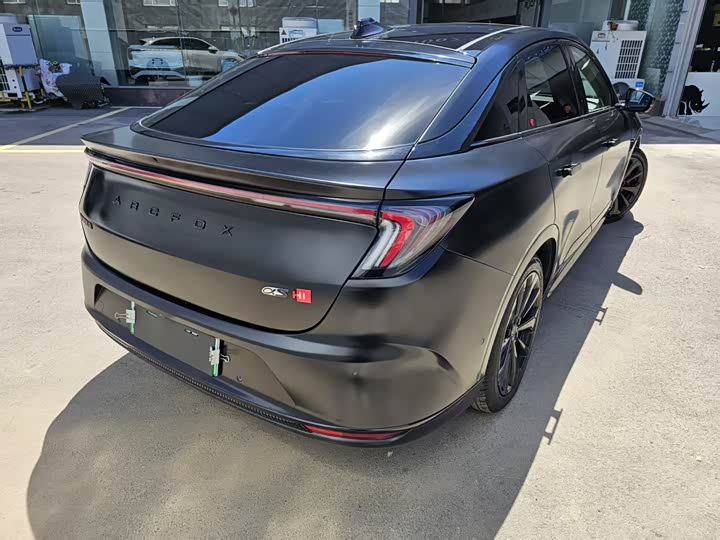 BAIC Arcfox Alpha S, 2023 — фото 3 из 9
