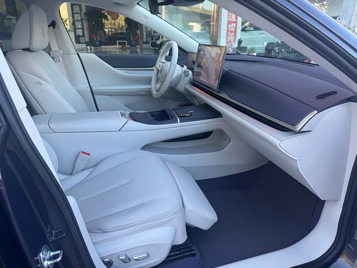 Buick Electra L7, 2025 — фото 4 из 9