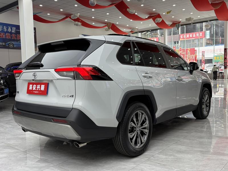 Toyota RAV4, 2024 — фото 6 из 12