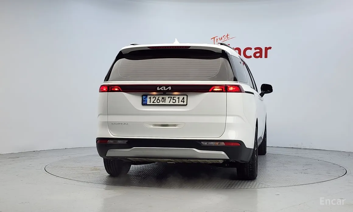 Kia Carnival, 2022 — фото 4 из 12