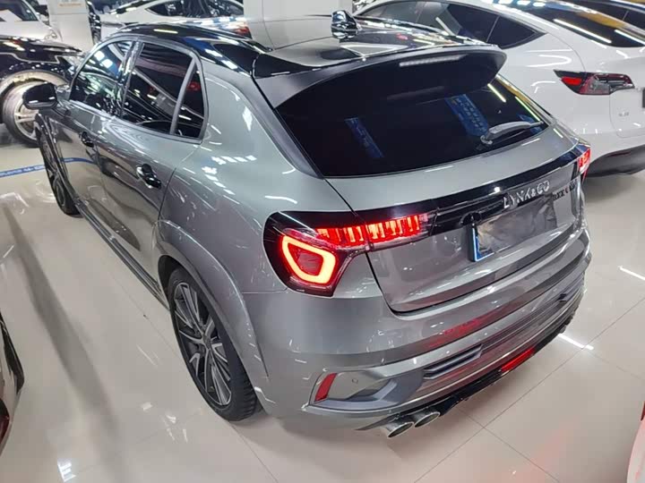 Lynk & Co 02 Hatchback, 2022 — фото 5 из 9