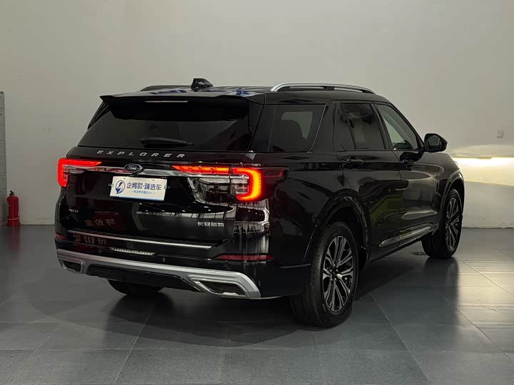 Ford Explorer, 2025 — фото 6 из 9