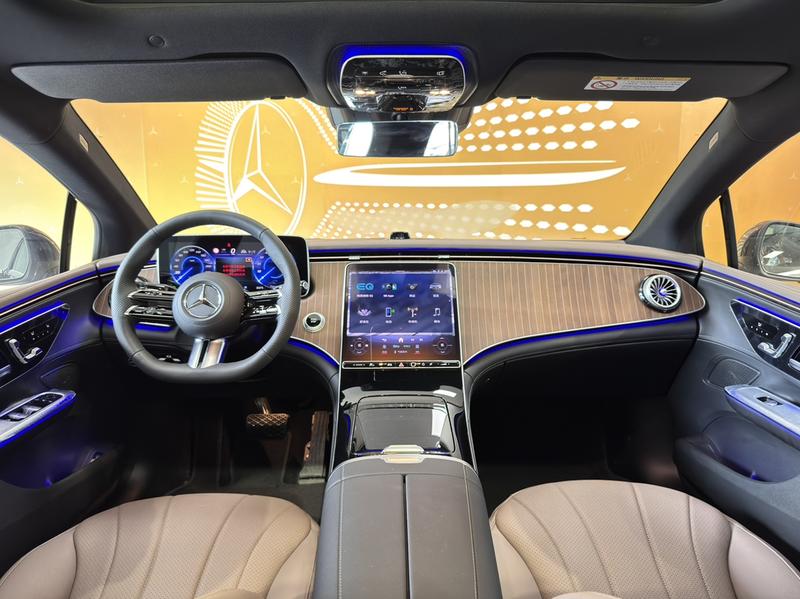 Mercedes-Benz EQE, 2025 — фото 7 из 11