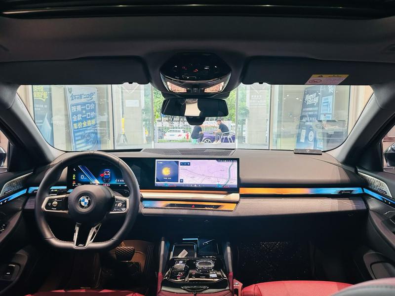 BMW 5 Series, 2023 — фото 7 из 9