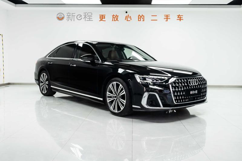 Audi A8, 2023 — фото 3 из 9