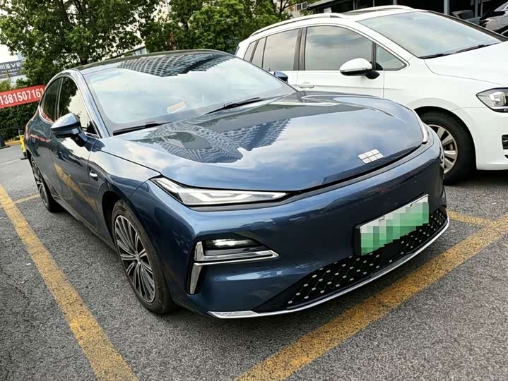 Geely Galaxy Starshine 8 EM-i, 2025 — фото 3 из 9