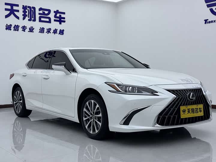 Lexus ES, 2024 — фото 3 из 9