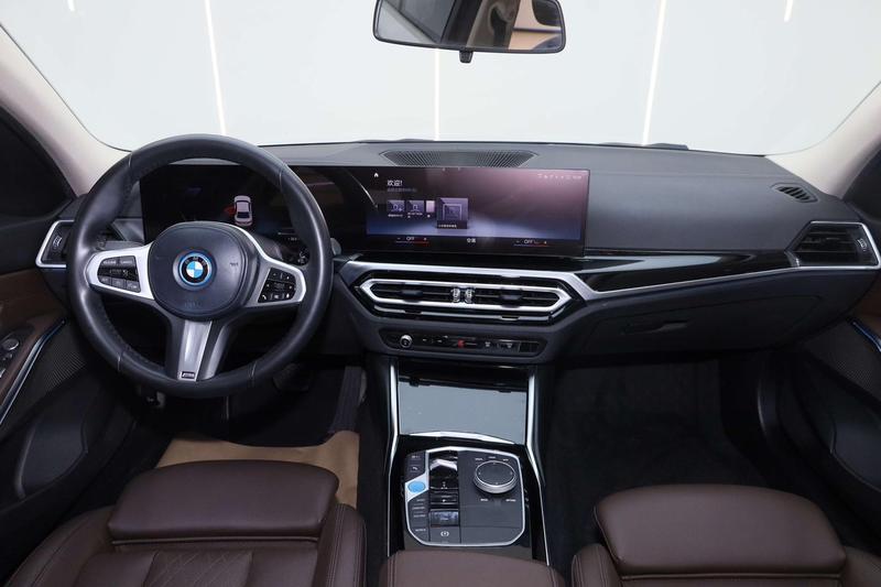 BMW i3, 2023 — фото 12 из 12