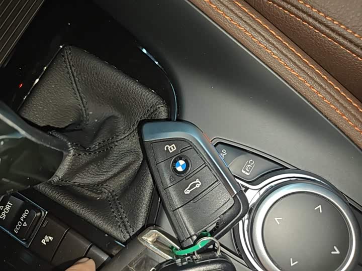 BMW X2, 2022 — фото 9 из 9
