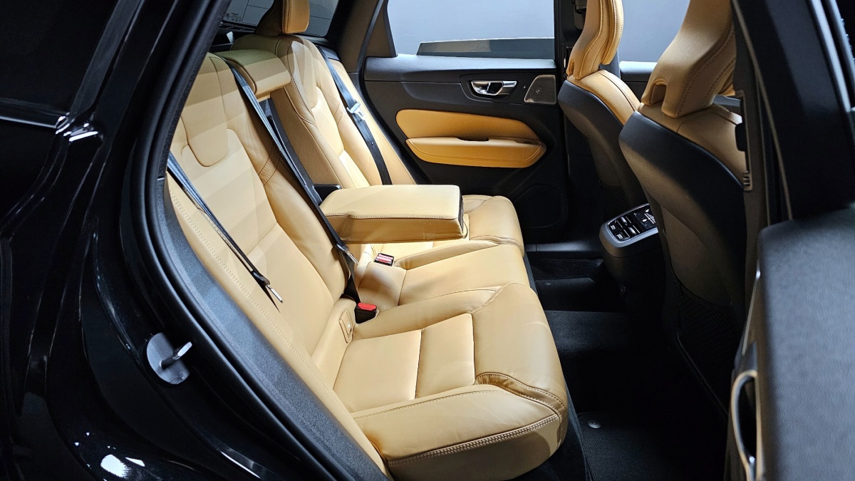Volvo XC60, 2024 — фото 12 из 12