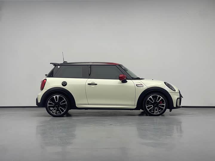 Mini Mini JCW, 2022 — фото 7 из 9