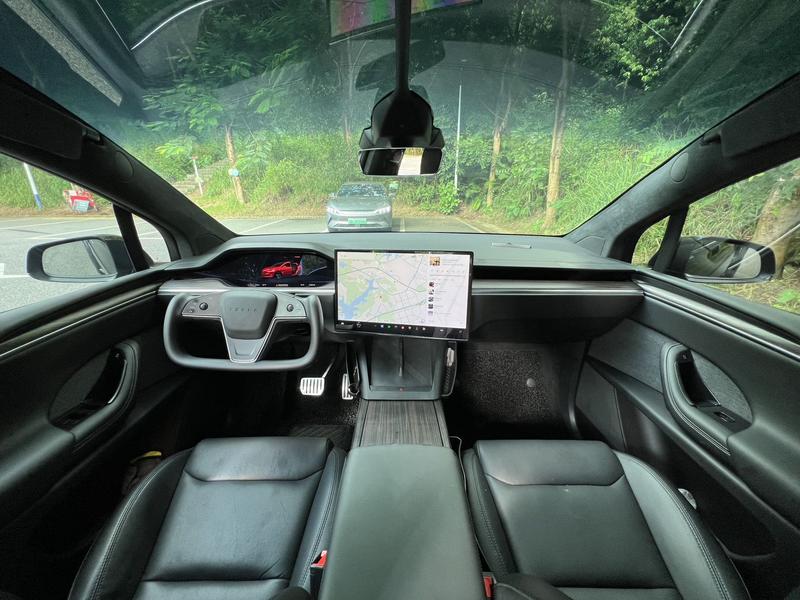 Tesla Model X, 2023 — фото 7 из 11