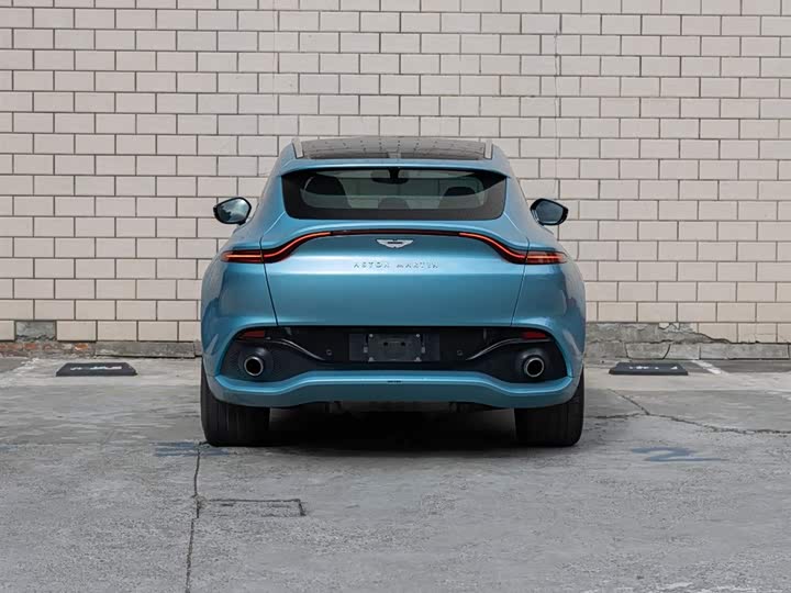Aston Martin DBX, 2022 — фото 5 из 9