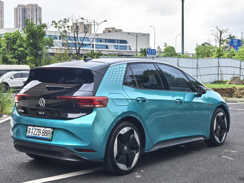 Volkswagen ID.3, 2022 — фото 7 из 12