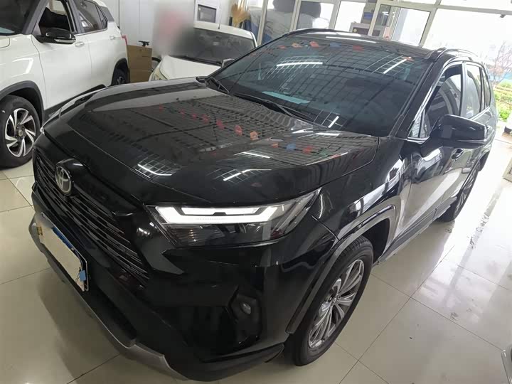 Toyota RAV4, 2024 — фото 2 из 9
