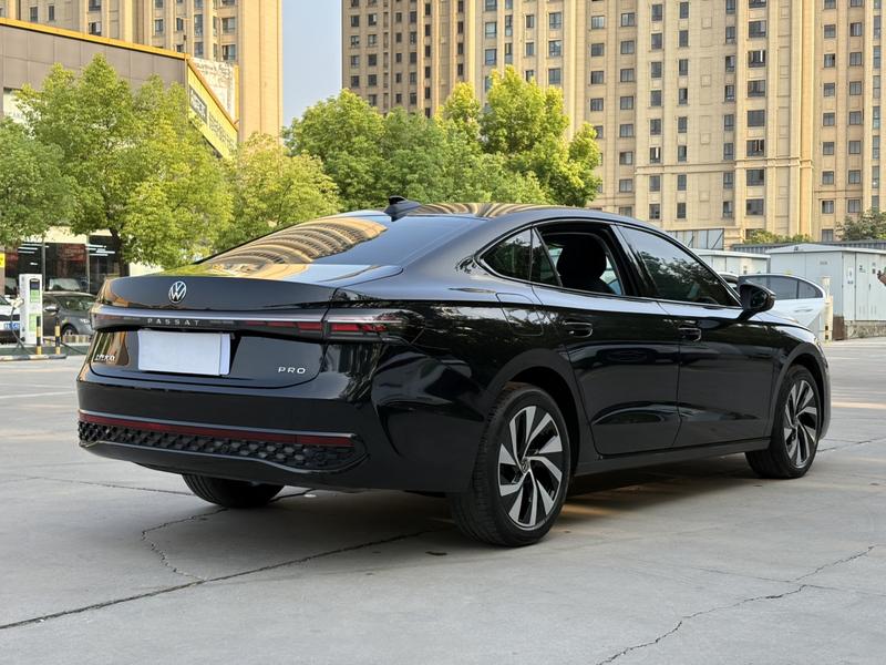 Volkswagen Passat, 2024 — фото 6 из 12