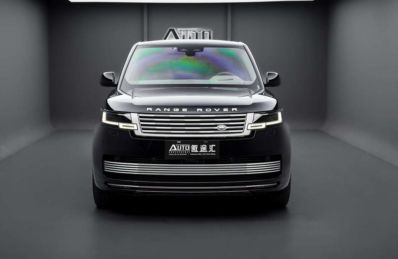 Land Rover Range Rover, 2024 — фото 2 из 12