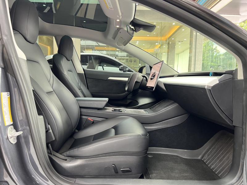 Tesla Model 3, 2022 — фото 12 из 12