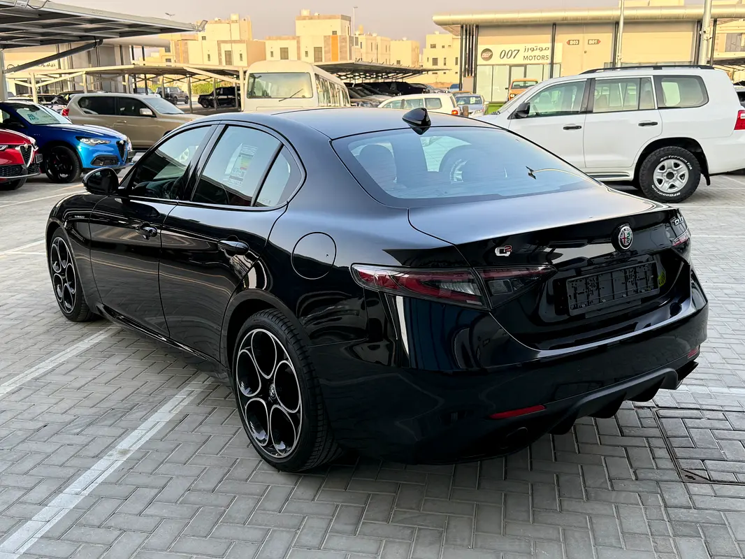 Alfa Romeo Giulia, 2024 — фото 3 из 8