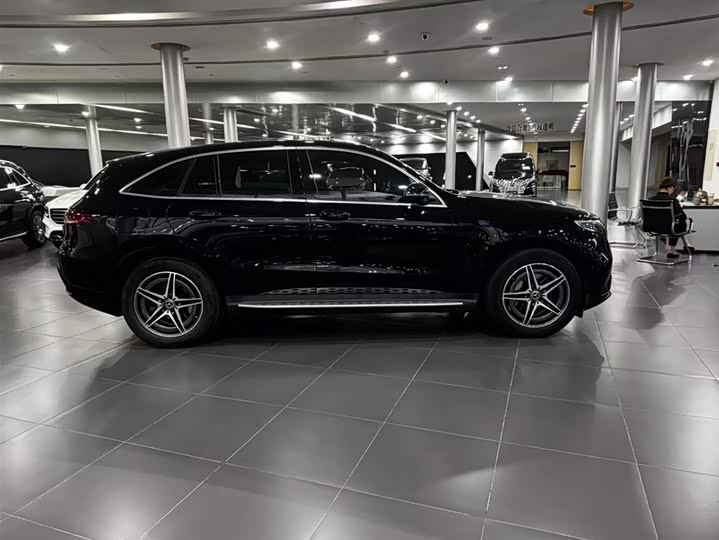 Mercedes-Benz EQC, 2021 — фото 6 из 9
