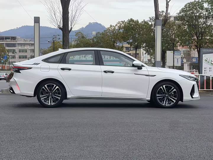 Chery Arrizo 8, 2023 — фото 7 из 9
