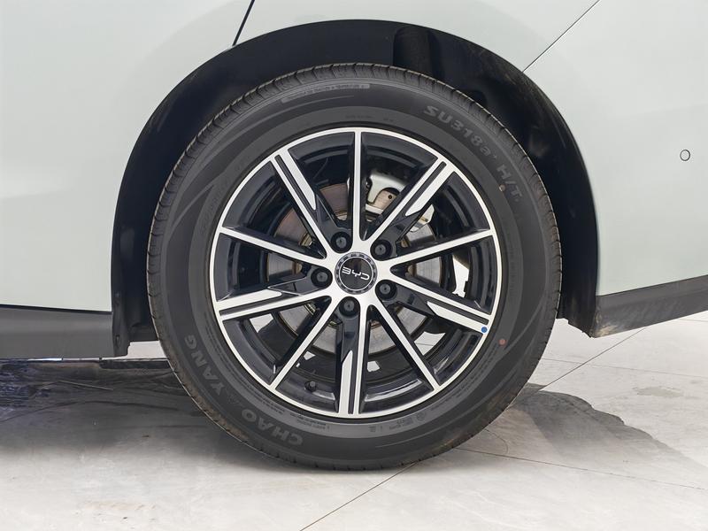 BYD Seal 06 Hybrid/EV, 2025 — фото 11 из 12
