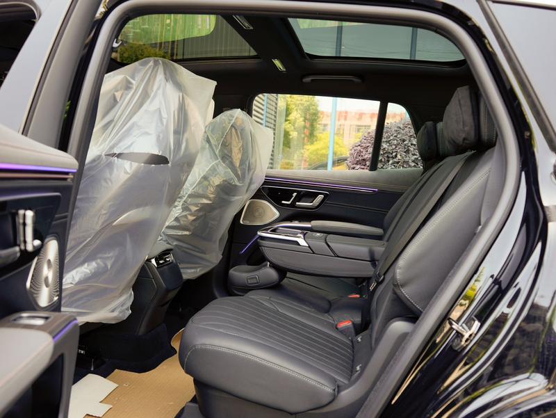 Mercedes-Benz EQS SUV, 2026 — фото 11 из 12