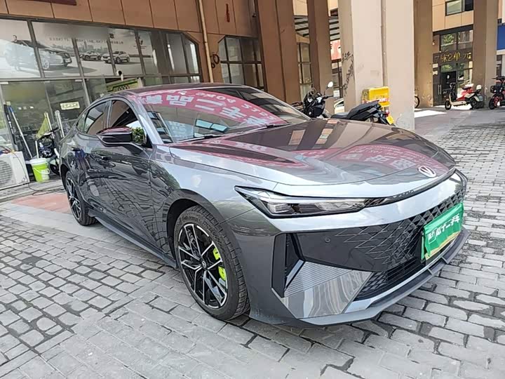 Changan UNI-V Hybrid, 2024 — фото 4 из 9