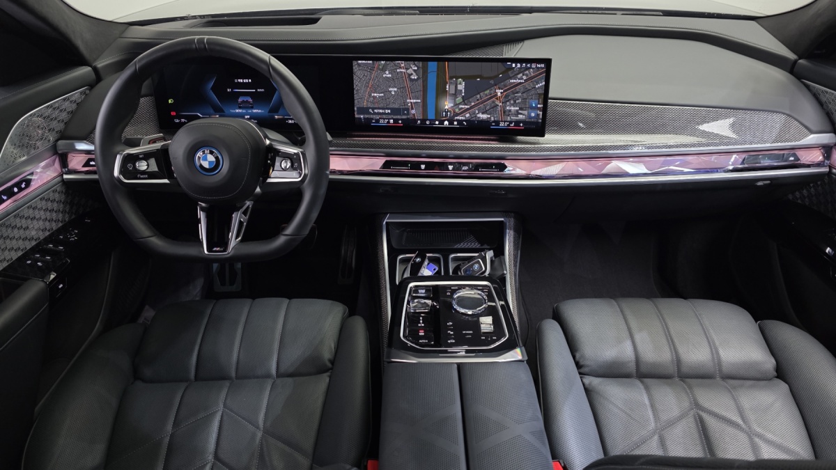 BMW i7, 2023 — фото 7 из 12
