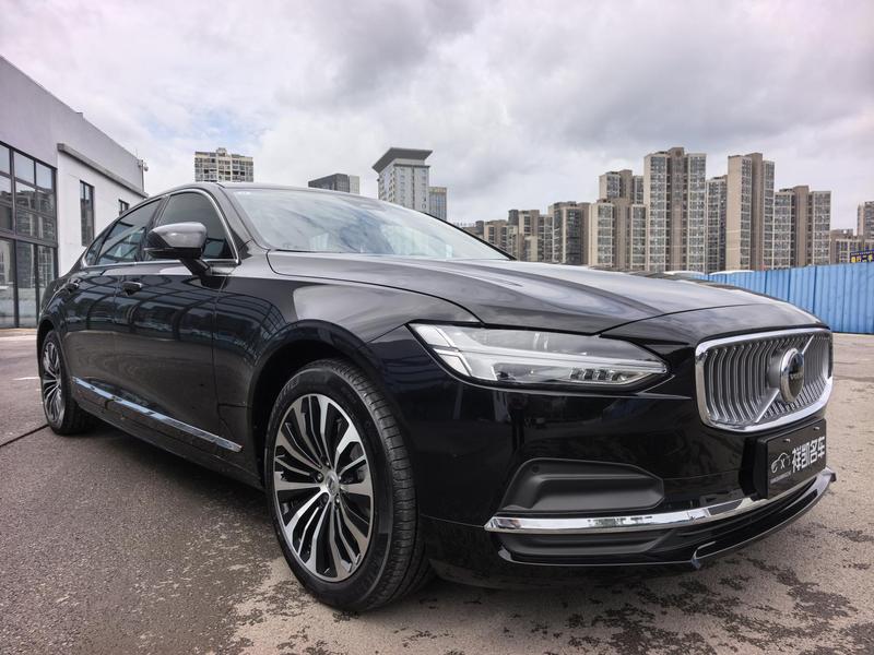 Volvo S90, 2025 — фото 3 из 12