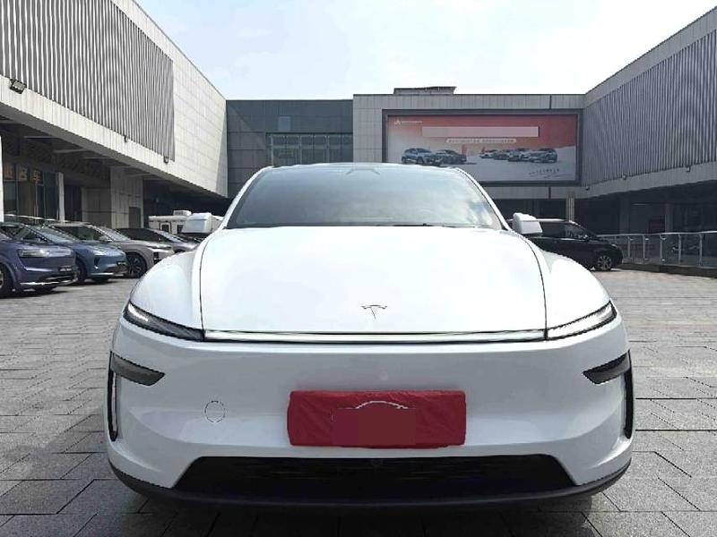 Tesla Model Y, 2025 — фото 2 из 10