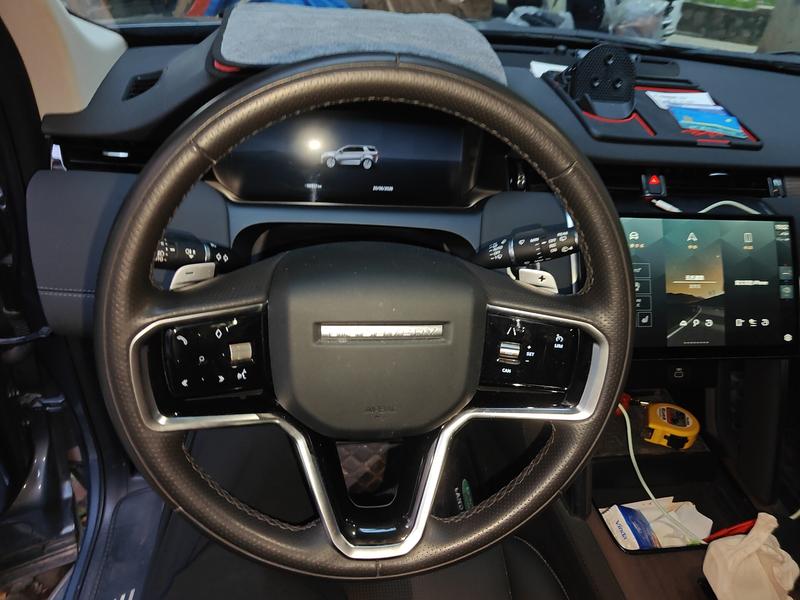 Land Rover Discovery Sport, 2023 — фото 8 из 12
