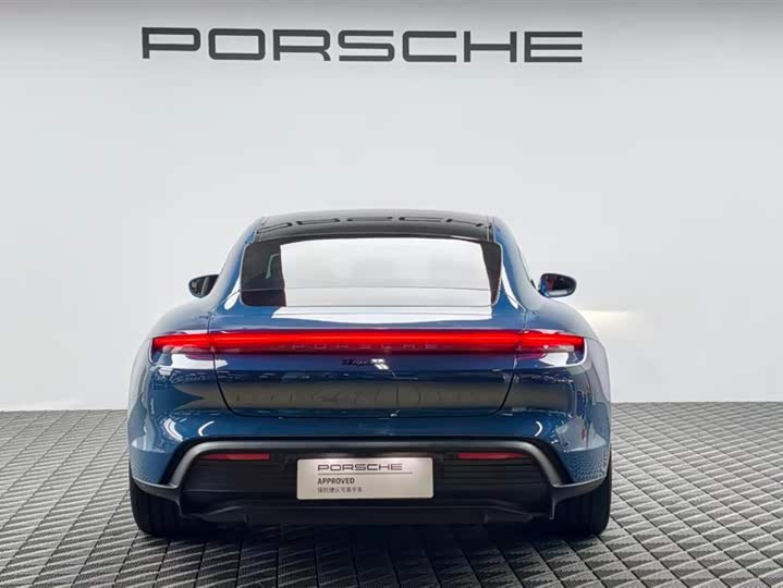 Porsche Taycan, 2022 — фото 5 из 9