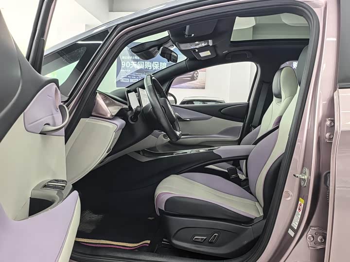 BYD Dolphin, 2022 — фото 7 из 9