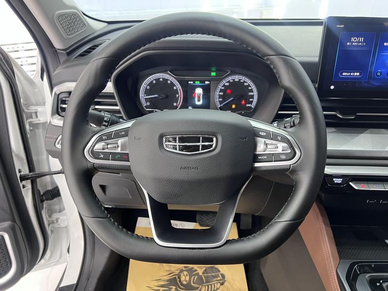 Geely Vision X6, 2022 — фото 10 из 12