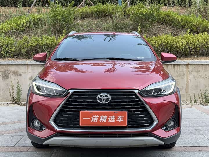 Toyota Yaris L Hatchback, 2022 — фото 2 из 9