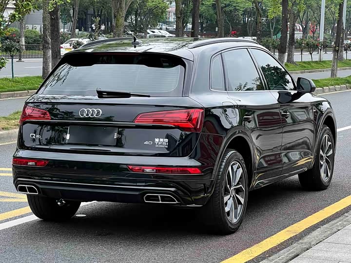 Audi Q5L, 2023 — фото 4 из 9