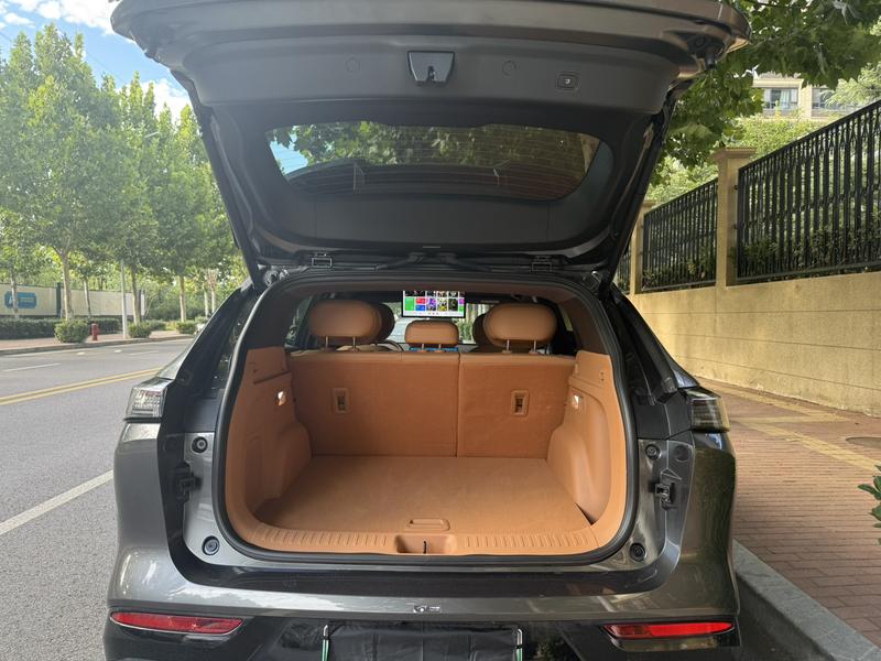 Dongfeng Aeolus L8, 2025 — фото 11 из 12
