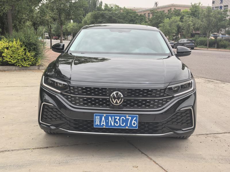 Volkswagen Passat, 2025 — фото 2 из 10