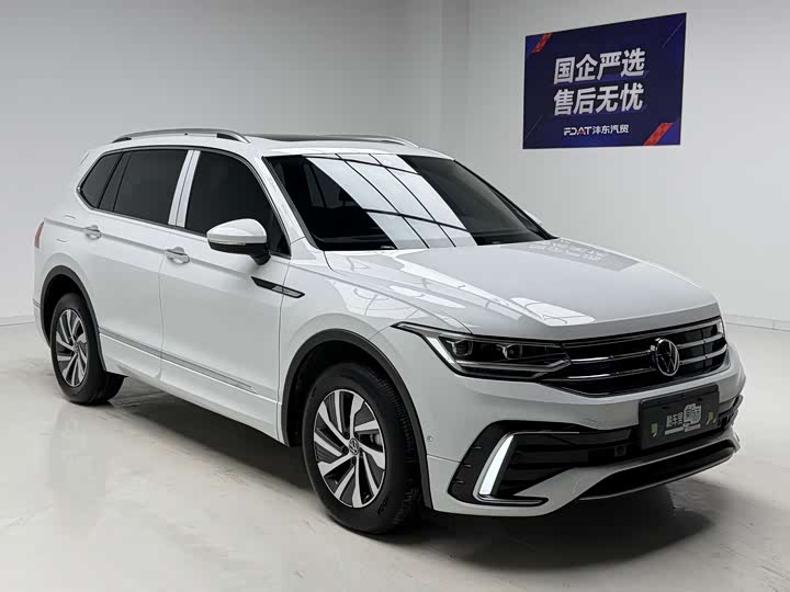 Volkswagen Tiguan L Hybrid, 2024 — фото 3 из 9