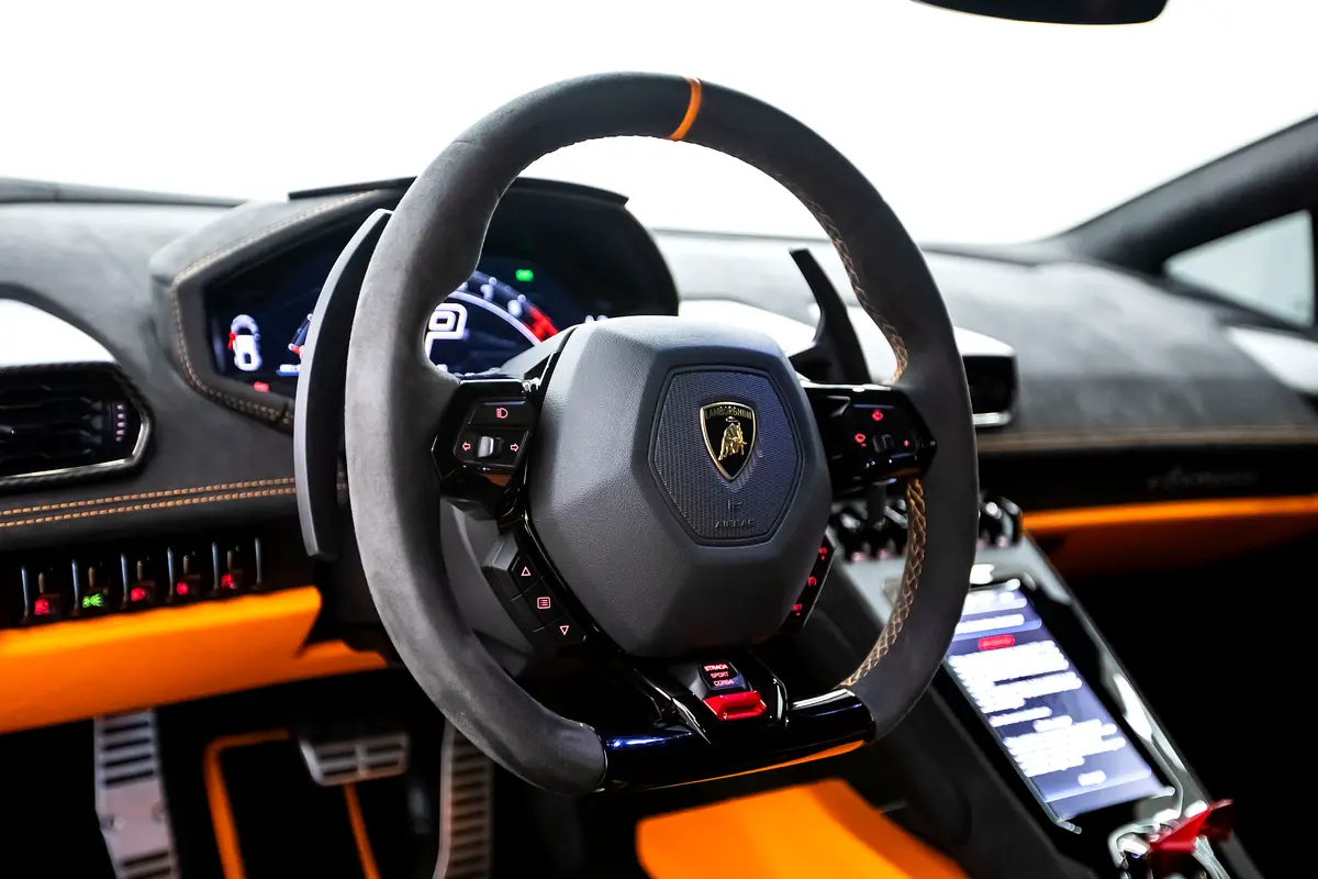 Lamborghini Huracan, 2024 — фото 10 из 10