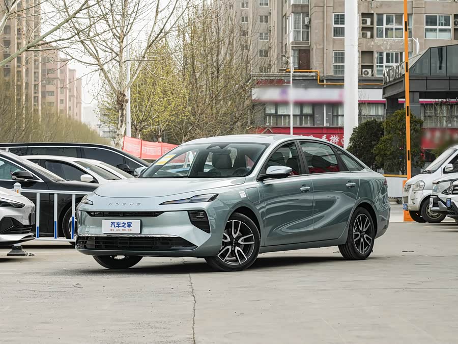 Roewe D6, 2026 — купить в Перми под ключ
